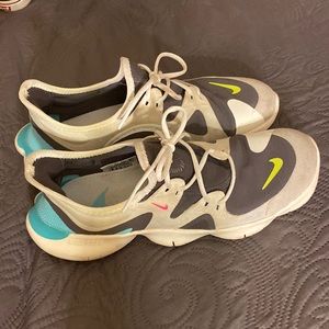 Nike size 9 FREE running shoes